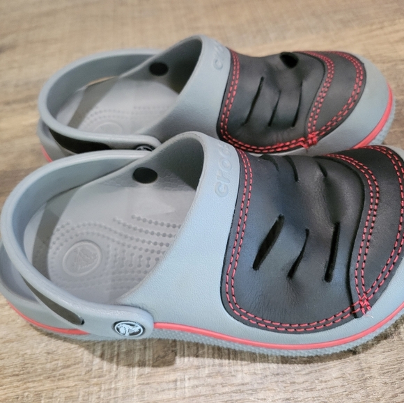 Crocs Kids' Gray and Black Clogs - Picture 3 of 8